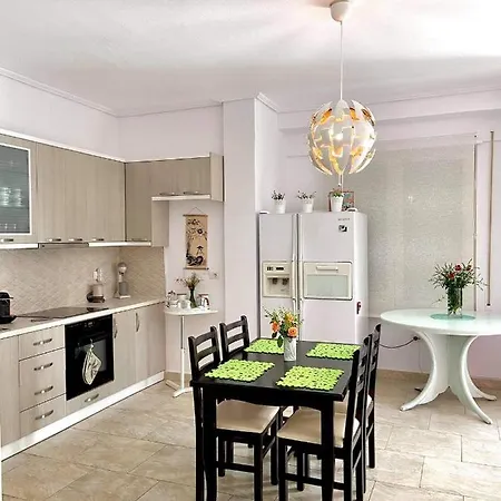 Iraa's Appartement Sarandë